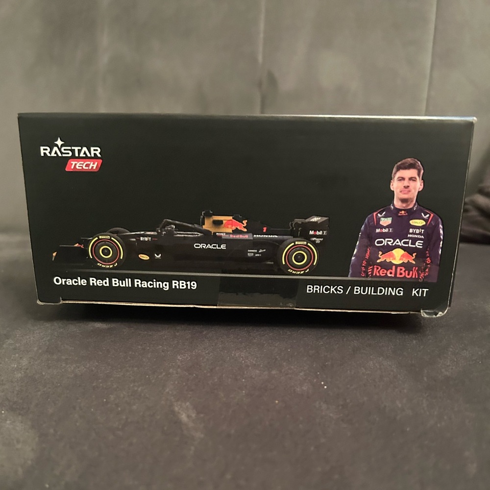Redbull Rastar Oracle Car ! ! ! - Picture 2 of 11